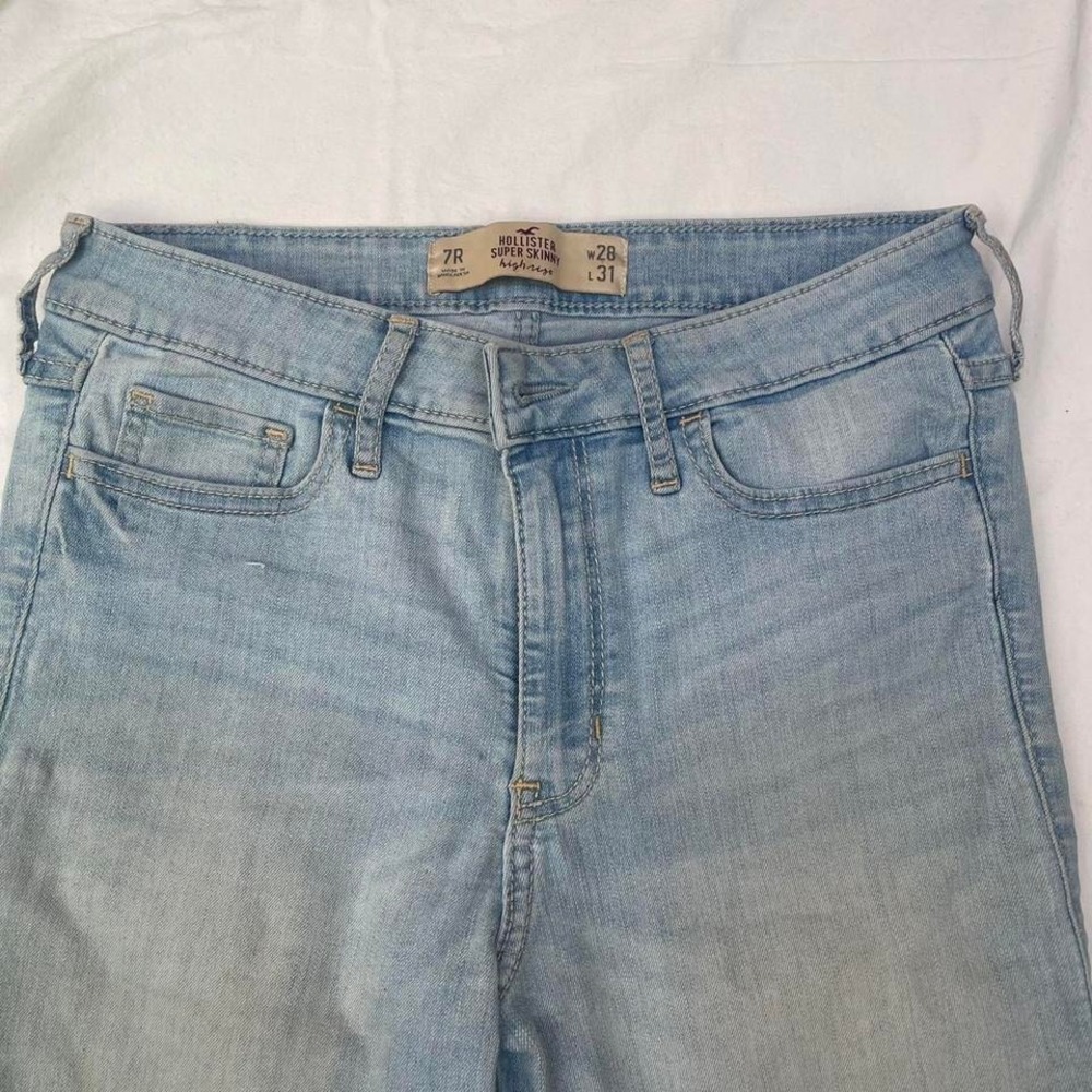 Hollister light wash woman's jeans - Picture 2 of 5